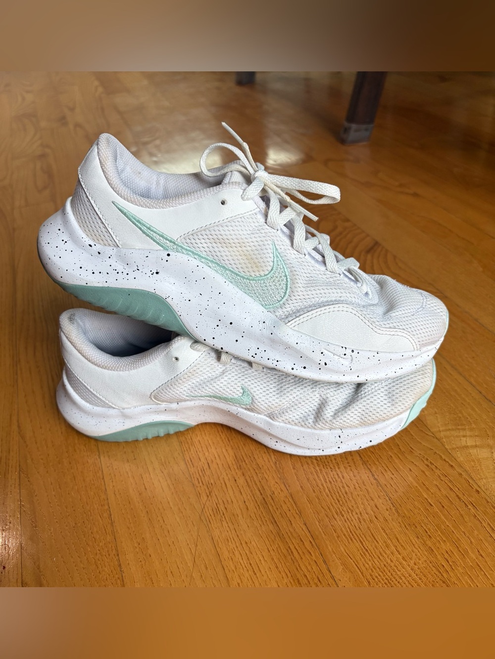 Nike Sneakers Shoes Legend Essential 3 Next Nature White Jade Ice Womens Sz 9.5